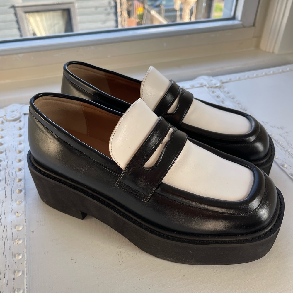 Pesce Brogue Loafer Shoe